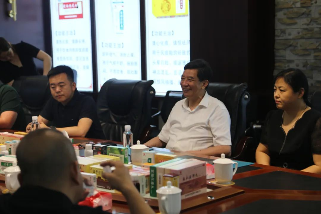 【集团新闻】中国中药协会副会长刘张林一行莅临开元官方网页版调研